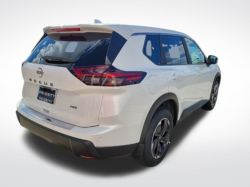 Thumbnail: 2026 Nissan Rogue - 5