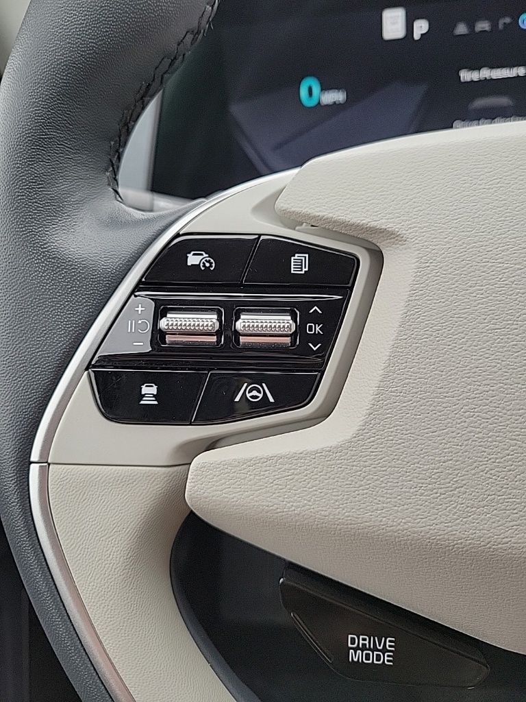 Thumbnail: 2022 Kia EV6 - 35