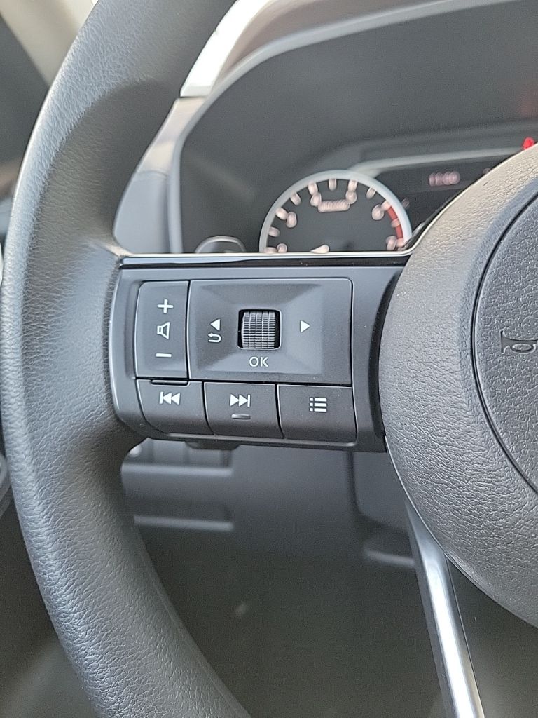 Thumbnail: 2022 Nissan Rogue - 27