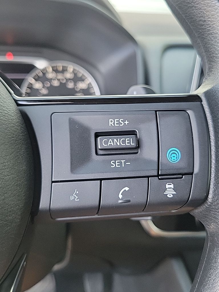 Thumbnail: 2023 Nissan Rogue - 26