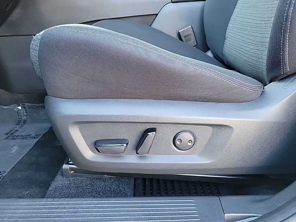 Thumbnail: 2023 Nissan Rogue - 12