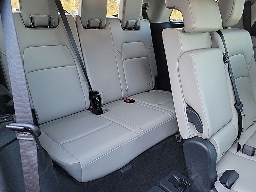 Thumbnail: 2024 Nissan Pathfinder - 16