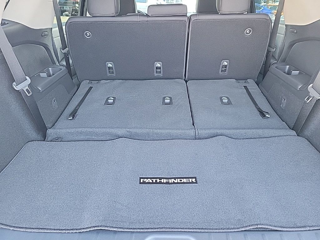 Thumbnail: 2026 Nissan Pathfinder - 20