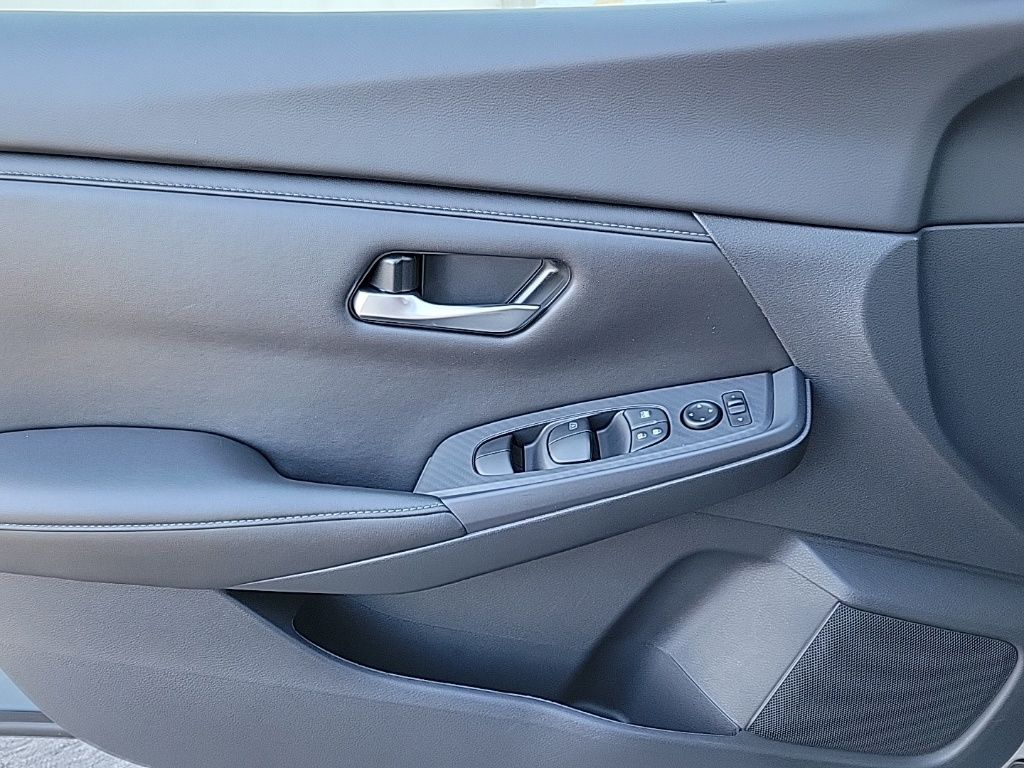 Thumbnail: 2025 Nissan Sentra - 28