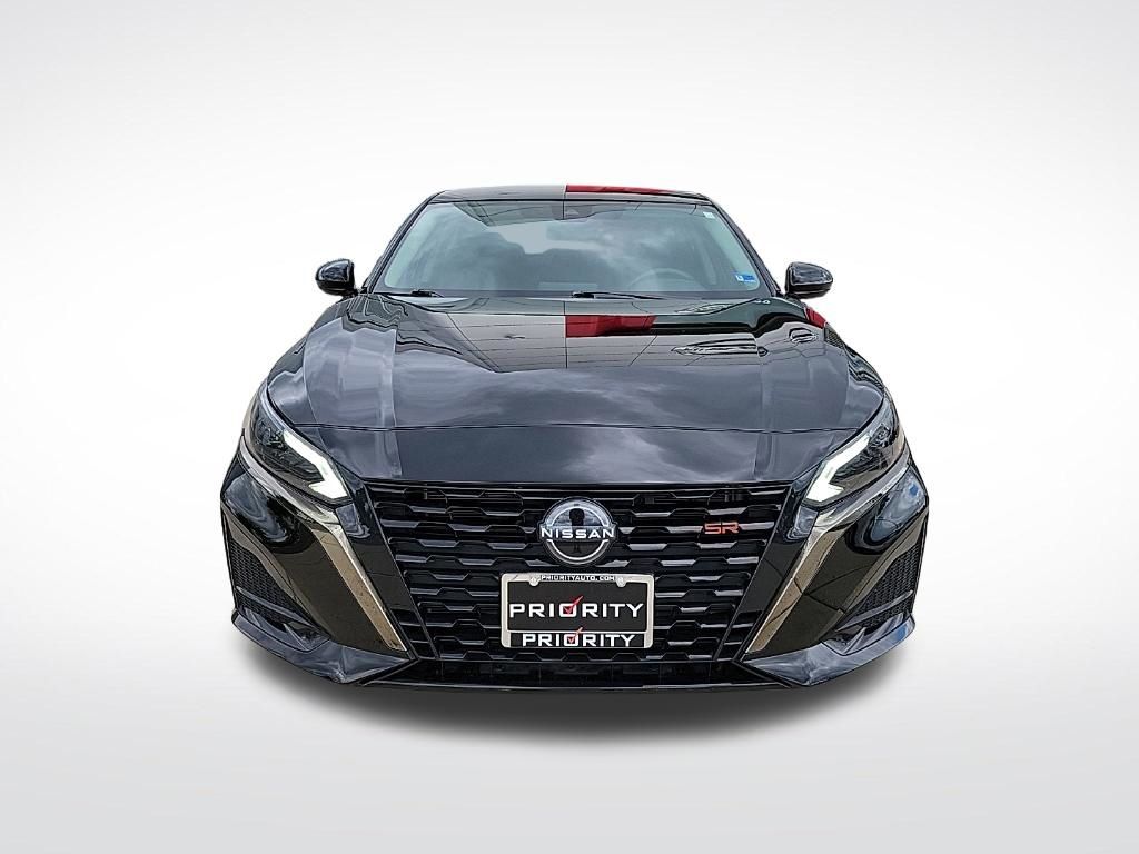 Thumbnail: 2023 Nissan Altima - 4