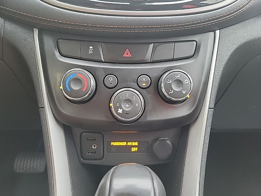 Thumbnail: 2021 Chevrolet Trax - 22