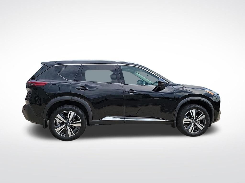 Thumbnail: 2023 Nissan Rogue - 5