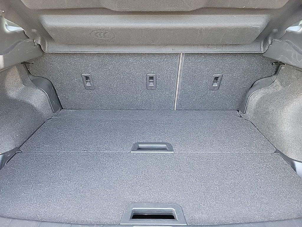 Thumbnail: 2020 Nissan Rogue Sport - 15