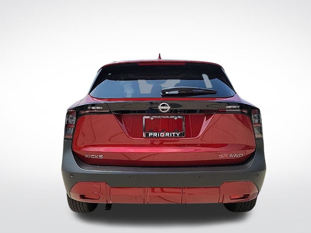 Thumbnail: 2025 Nissan Kicks - 4