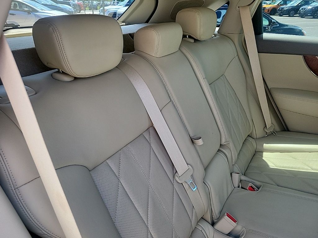 Thumbnail: 2011 INFINITI FX35 - 14