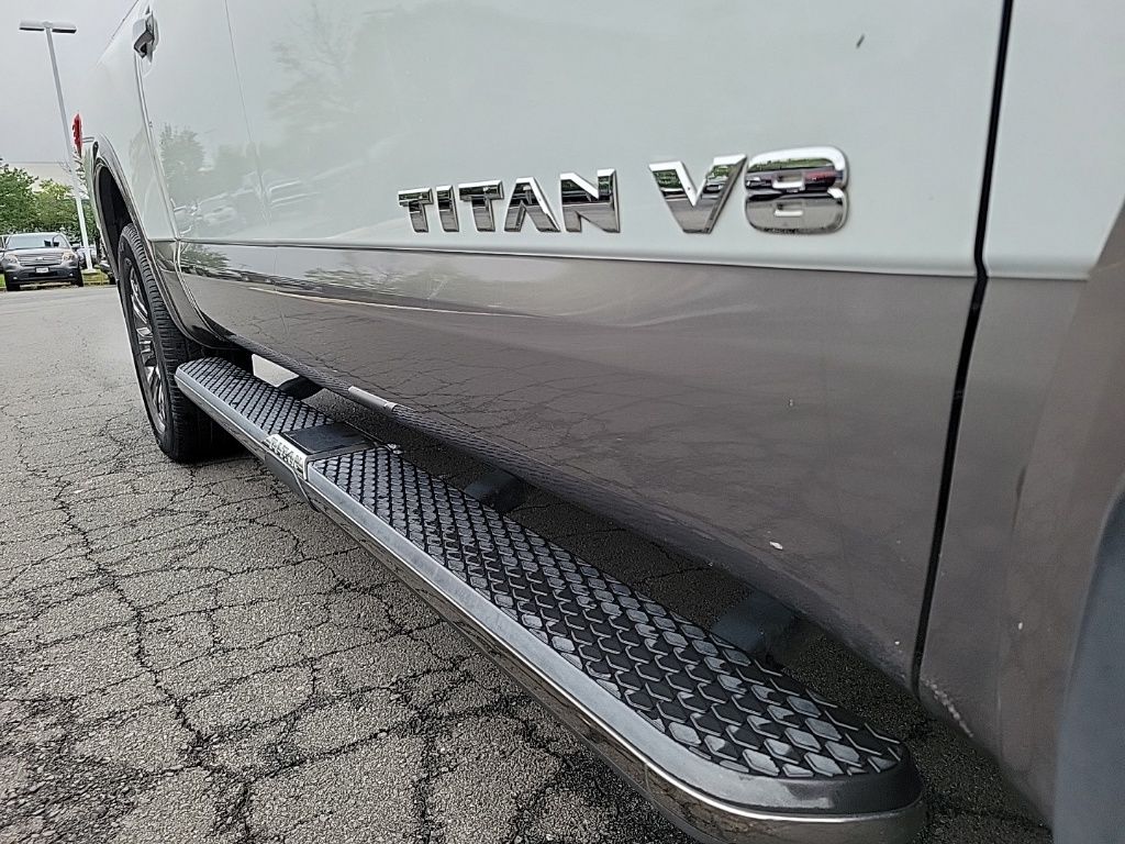 2018 Nissan Titan Platinum Reserve 11