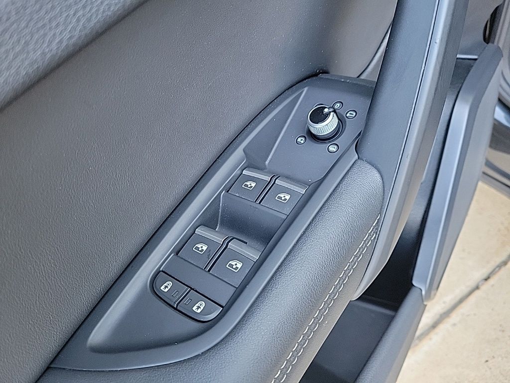 Thumbnail: 2021 Audi Q5 - 32