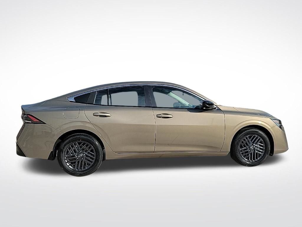 Thumbnail: 2026 Nissan Sentra - 5