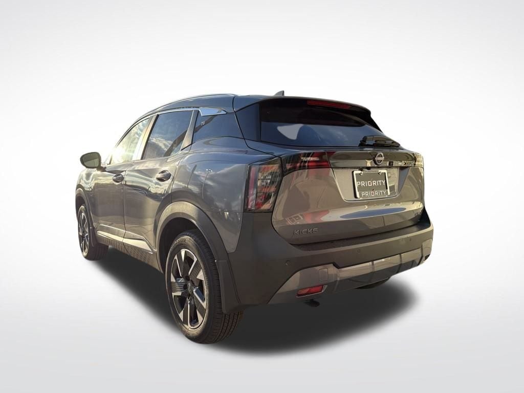 Thumbnail: 2025 Nissan Kicks - 3