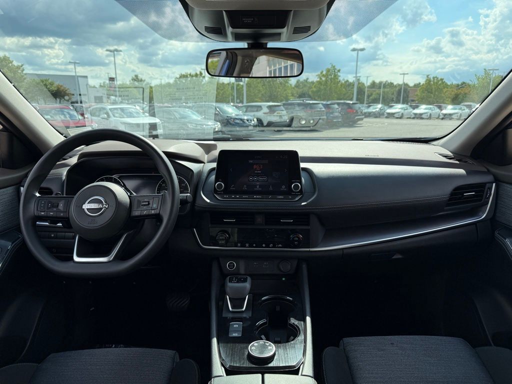 Thumbnail: 2023 Nissan Rogue - 16