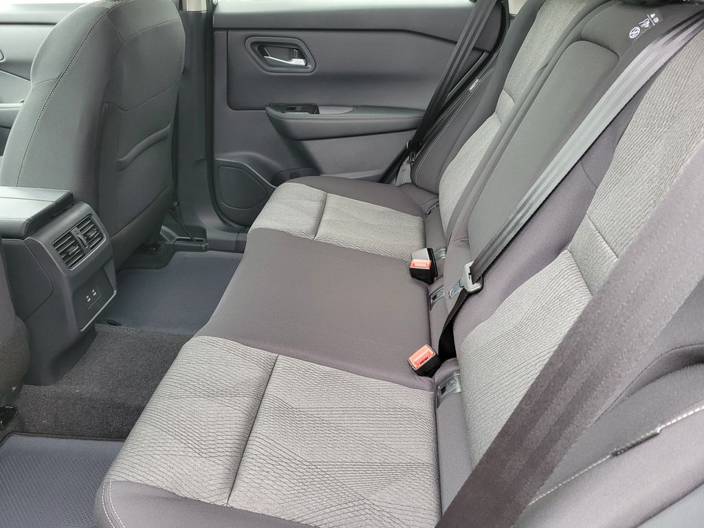 Thumbnail: 2026 Nissan Rogue - 14