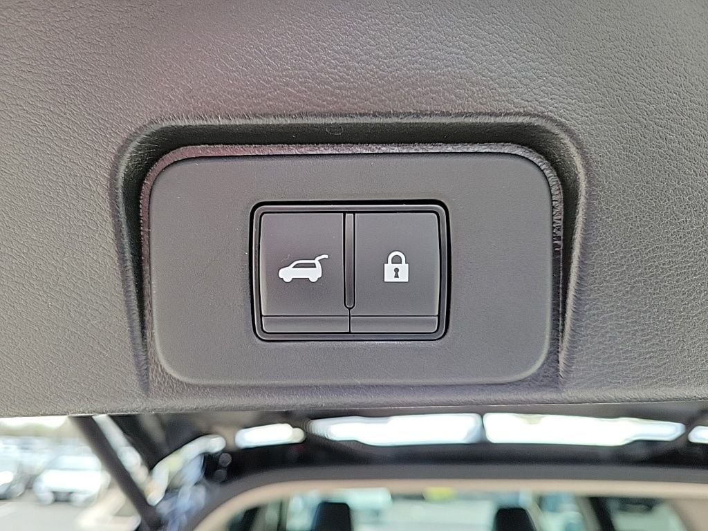 Thumbnail: 2023 Nissan Rogue - 17