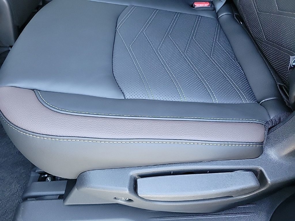 Thumbnail: 2025 Nissan Pathfinder - 23