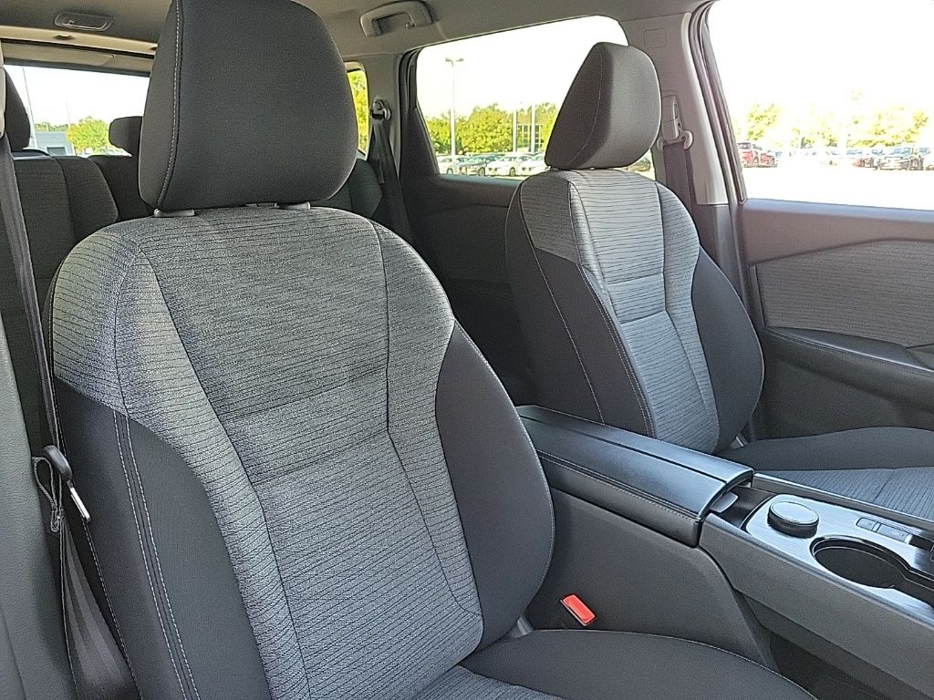 Thumbnail: 2023 Nissan Rogue - 12