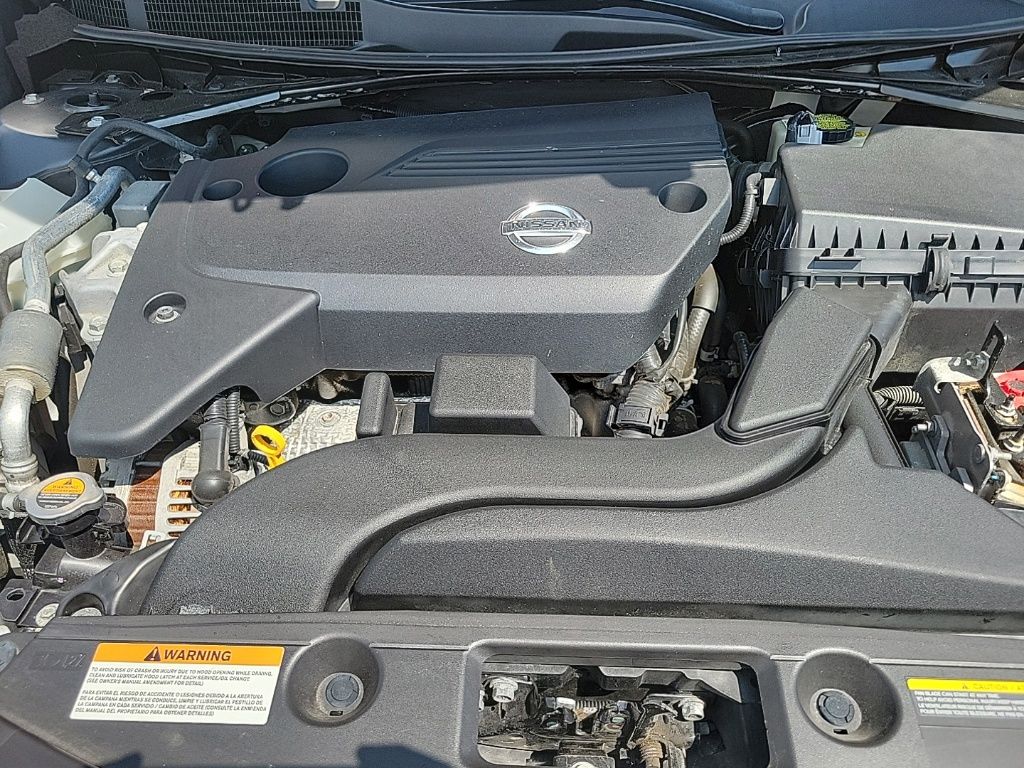 Thumbnail: 2014 Nissan Altima - 27