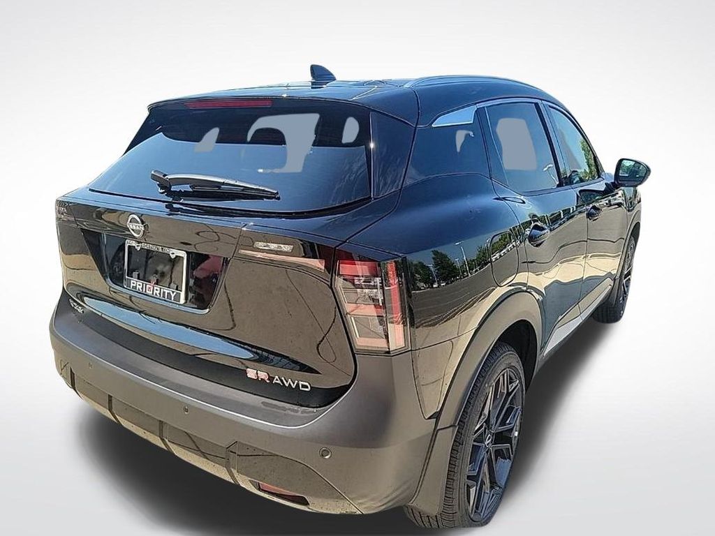 Thumbnail: 2025 Nissan Kicks - 5