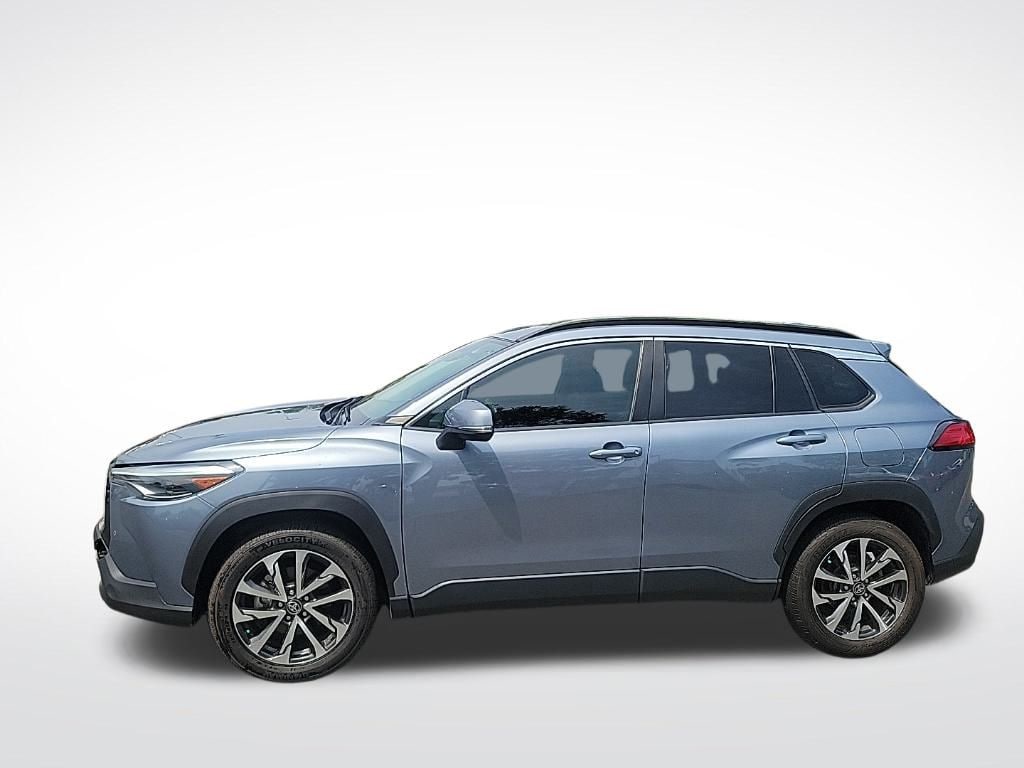 Thumbnail: 2022 Toyota Corolla Cross - 2