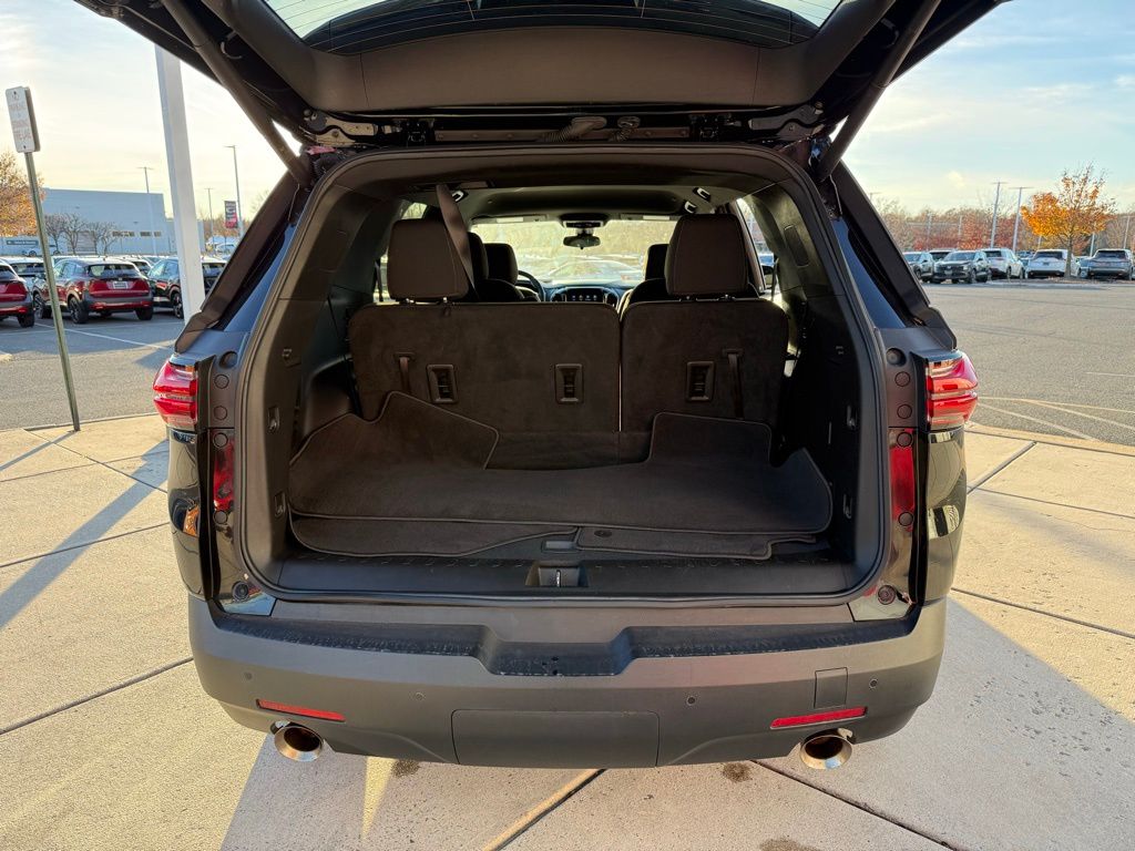 Thumbnail: 2023 Chevrolet Traverse - 29