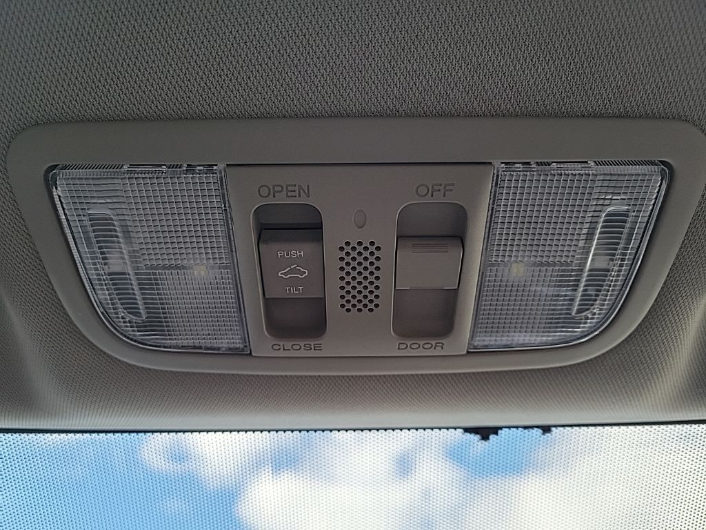 Thumbnail: 2015 Honda Civic - 30