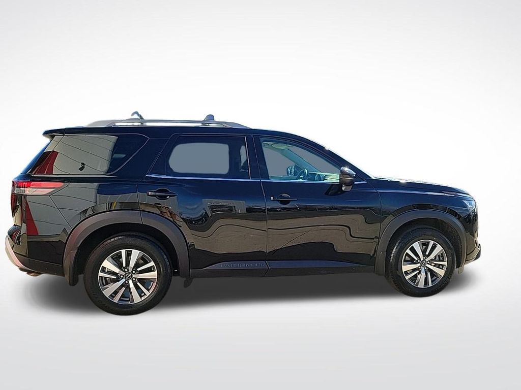 Thumbnail: 2024 Nissan Pathfinder - 7