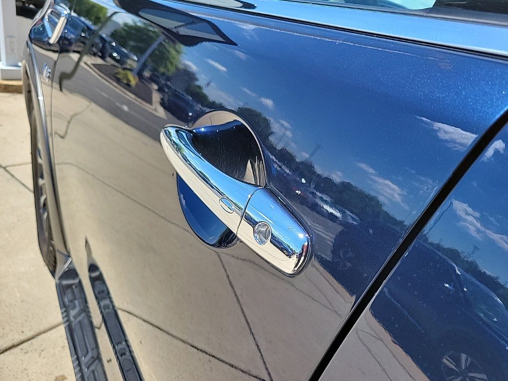 Thumbnail: 2020 Nissan Armada - 10