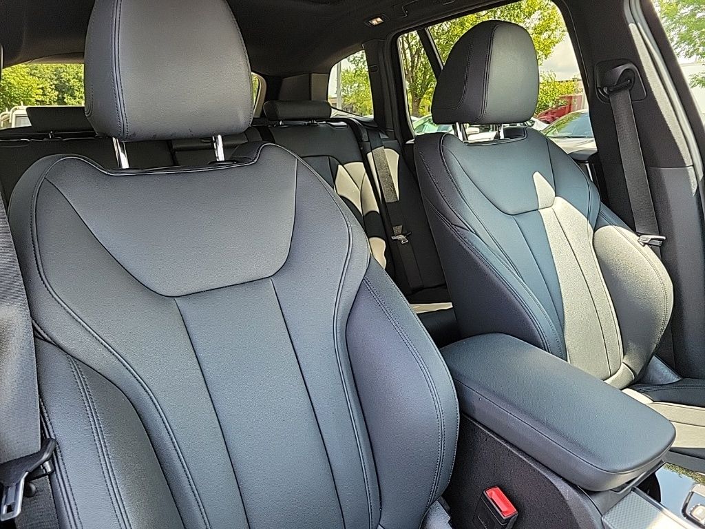 Thumbnail: 2019 BMW X3 - 12