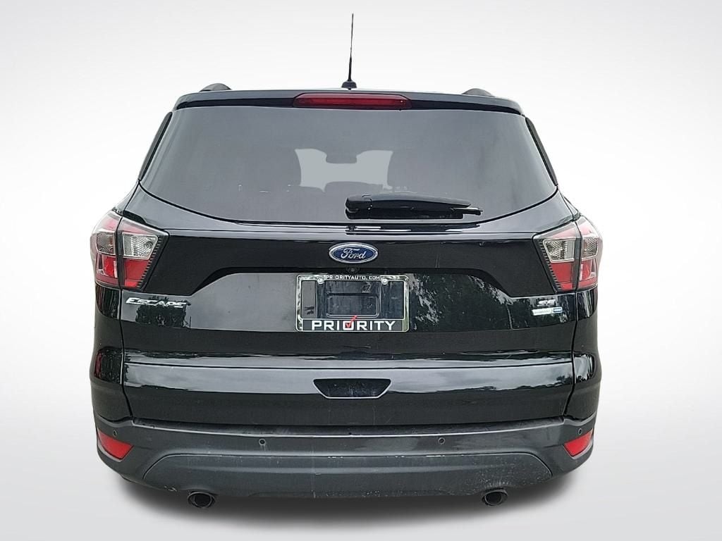 Thumbnail: 2017 Ford Escape - 4