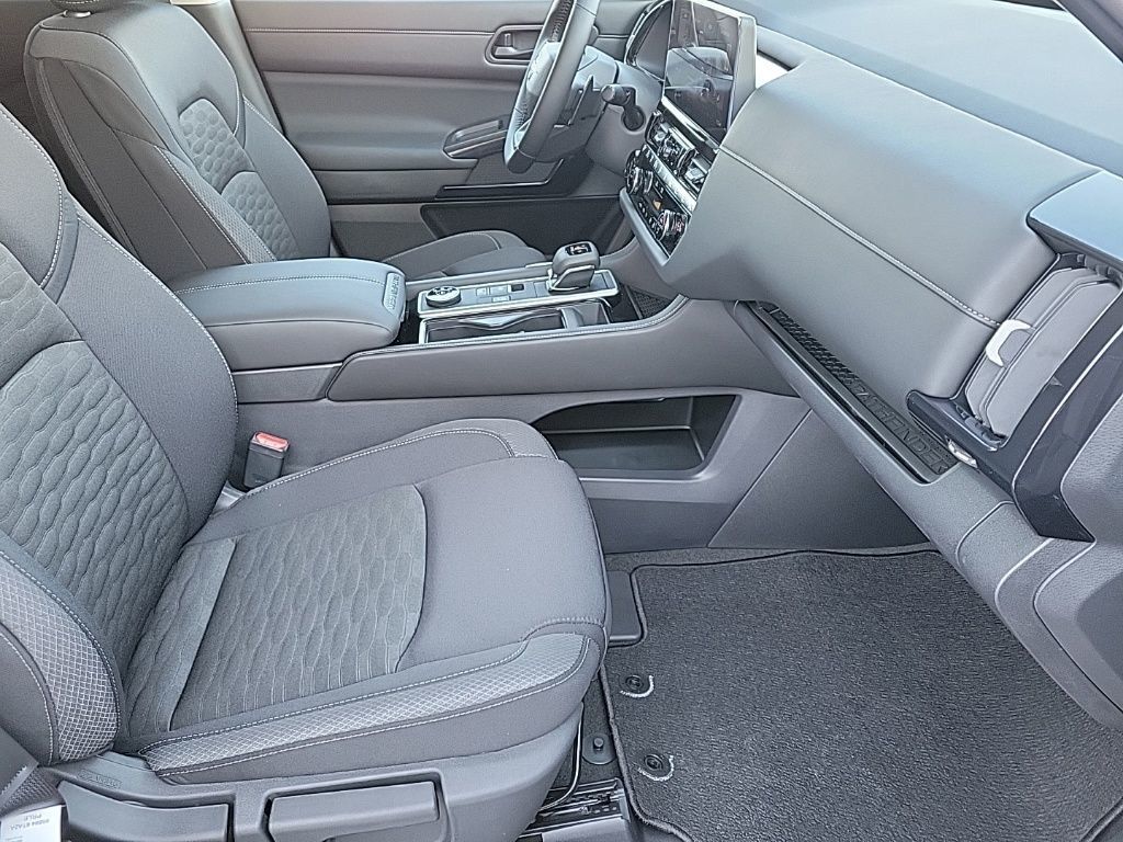 Thumbnail: 2026 Nissan Pathfinder - 18