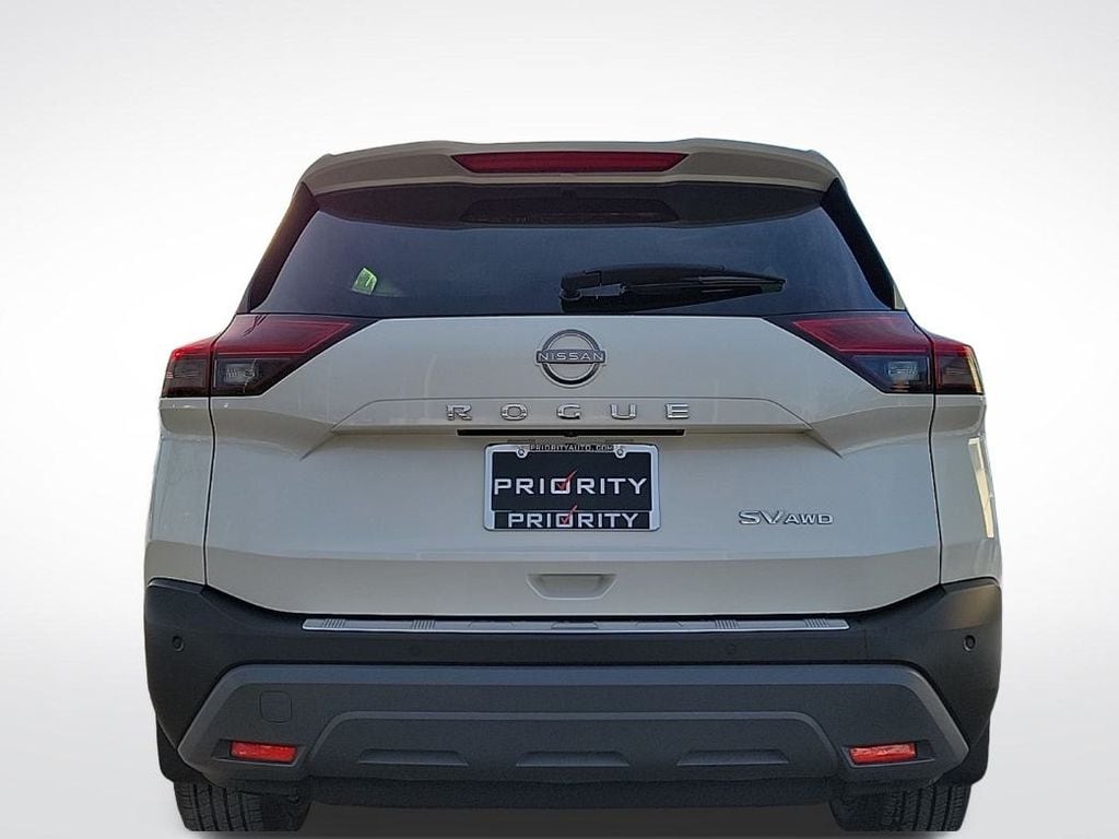 Thumbnail: 2023 Nissan Rogue - 4