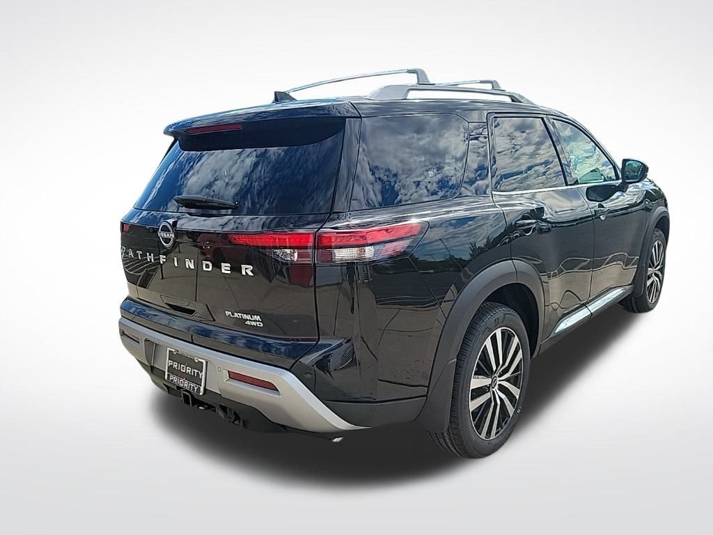 Thumbnail: 2025 Nissan Pathfinder - 5