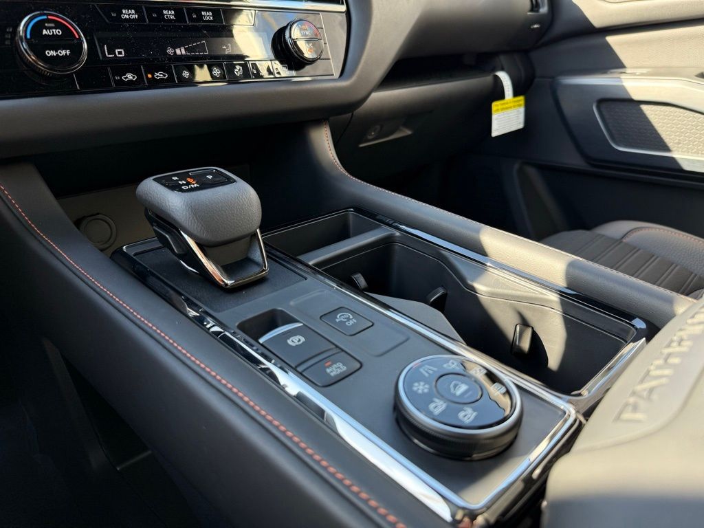2025 Nissan Pathfinder Rock Creek 22