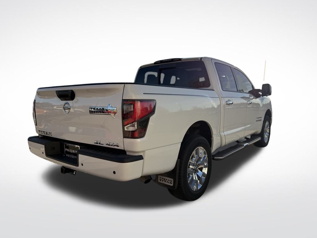 Thumbnail: 2021 Nissan Titan - 5