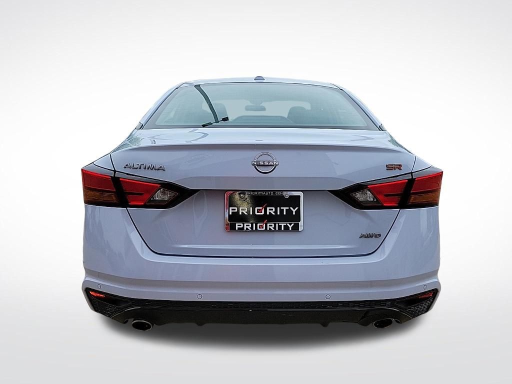 Thumbnail: 2024 Nissan Altima - 4