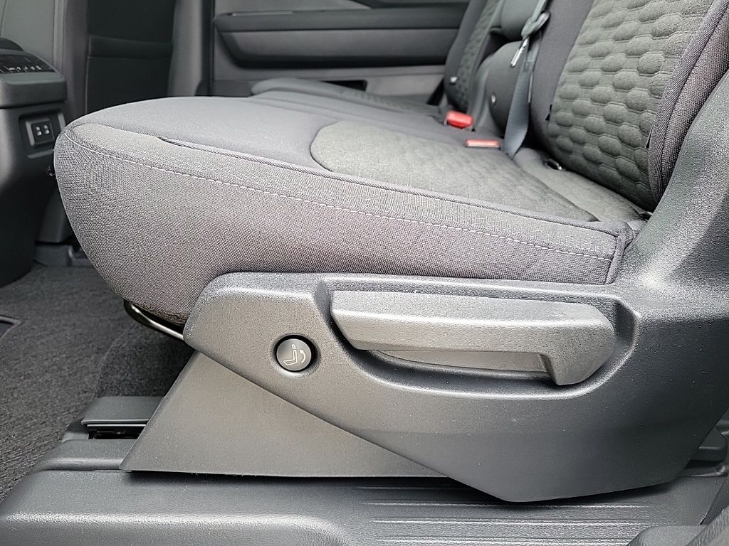 Thumbnail: 2026 Nissan Pathfinder - 14