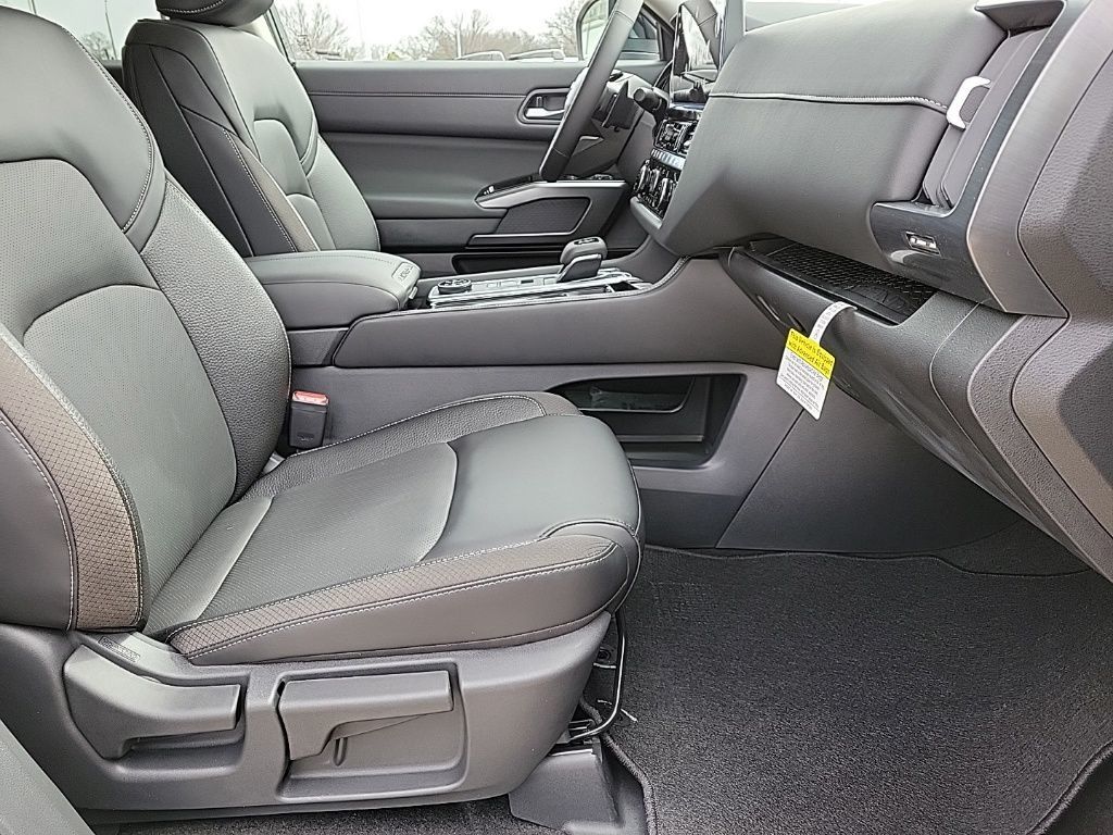 Thumbnail: 2026 Nissan Pathfinder - 18