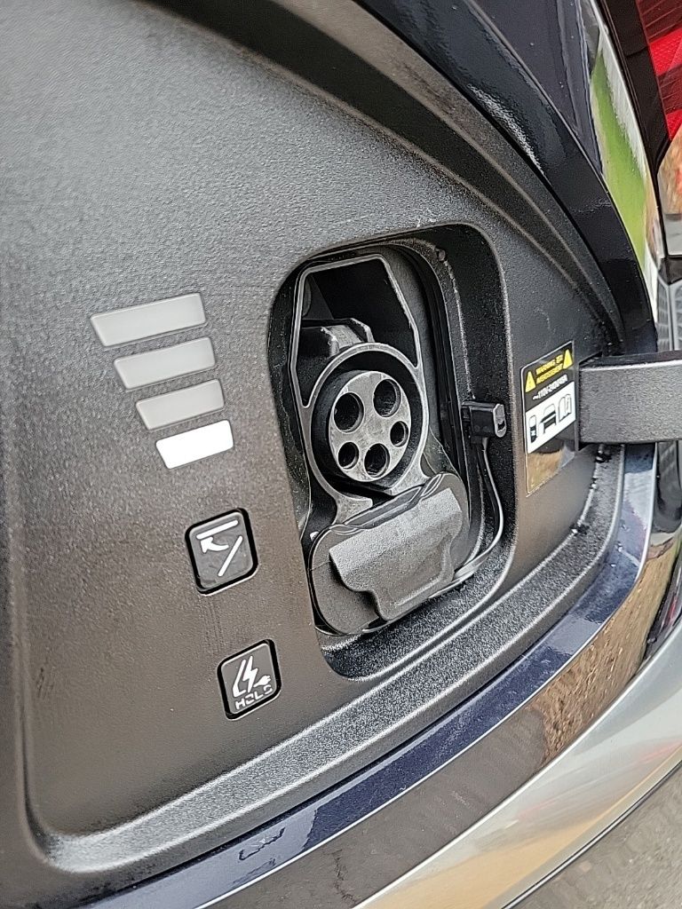 Thumbnail: 2022 Kia EV6 - 43