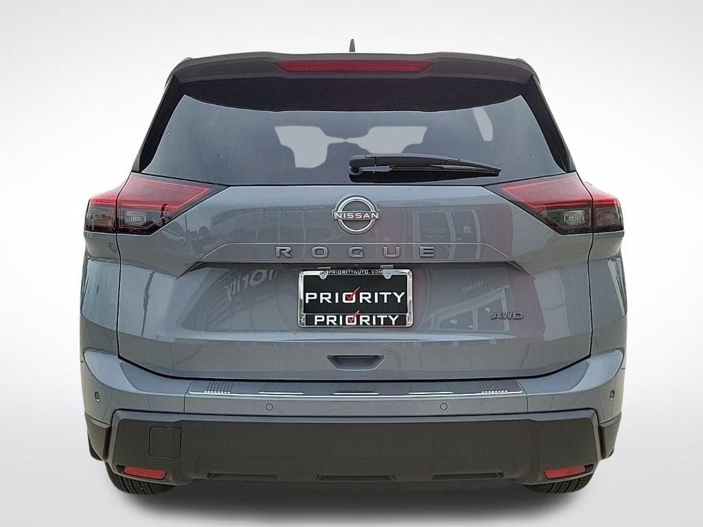 Thumbnail: 2026 Nissan Rogue - 4