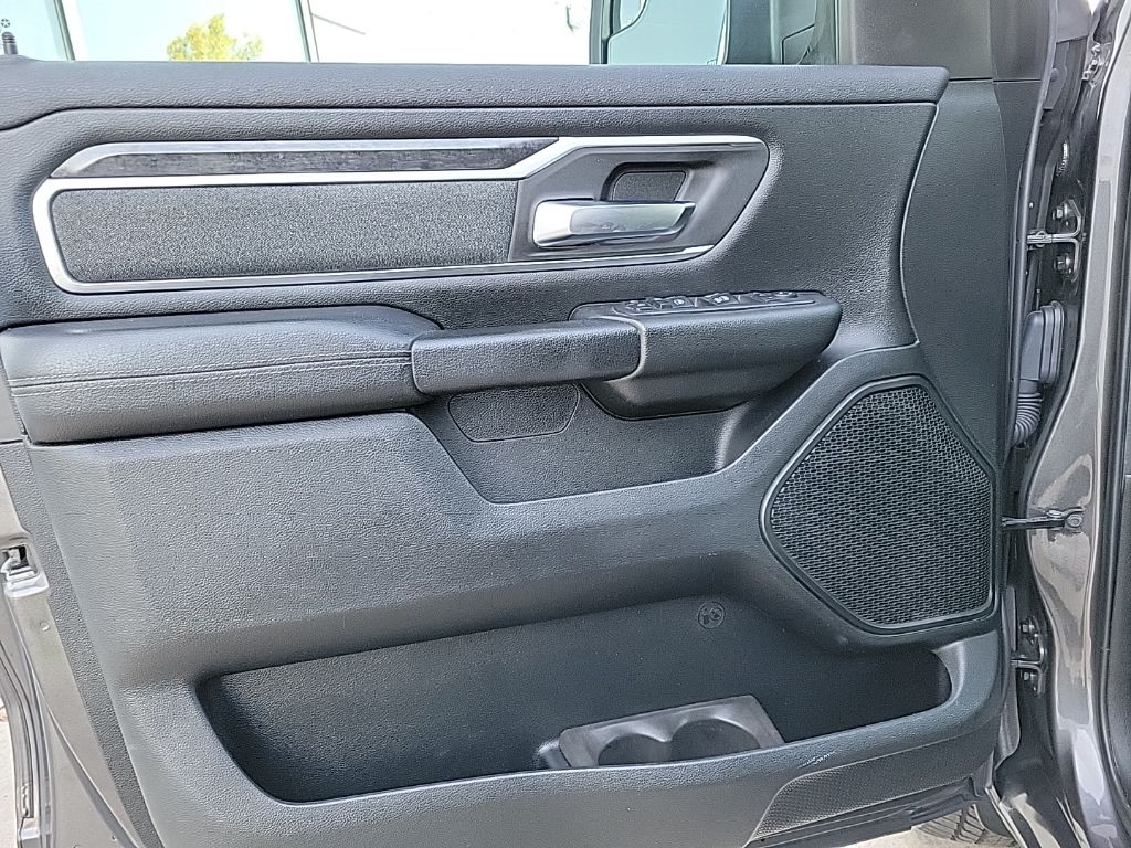 Thumbnail: 2019 RAM 1500 - 33