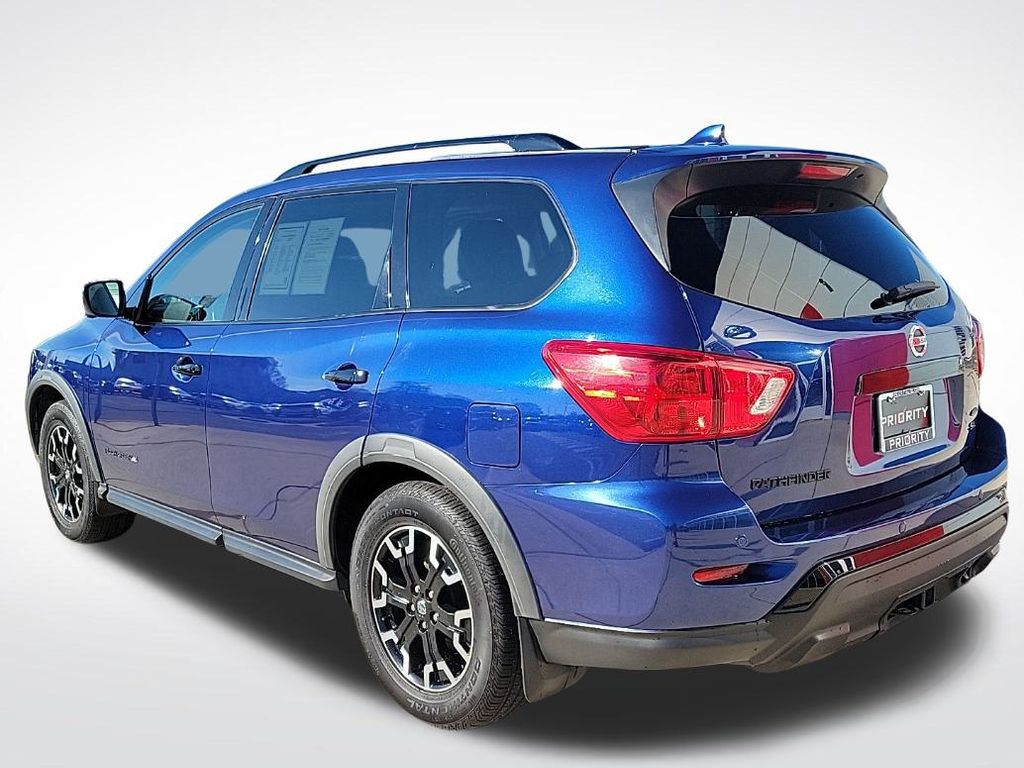 Thumbnail: 2020 Nissan Pathfinder - 3