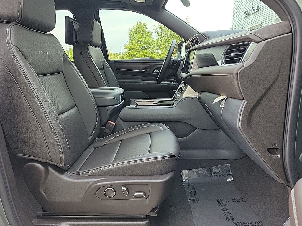 Thumbnail: 2023 GMC Yukon XL - 19