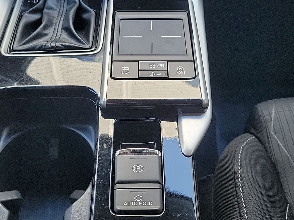 Thumbnail: 2020 Mitsubishi Eclipse Cross - 28