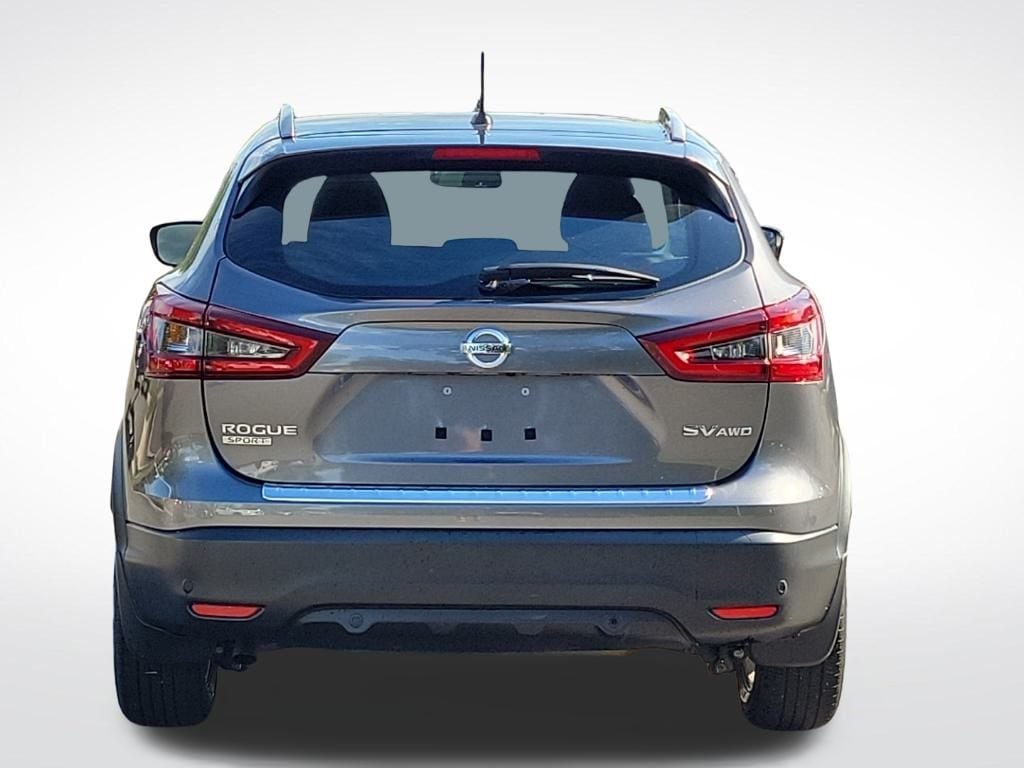 Thumbnail: 2022 Nissan Rogue Sport - 4