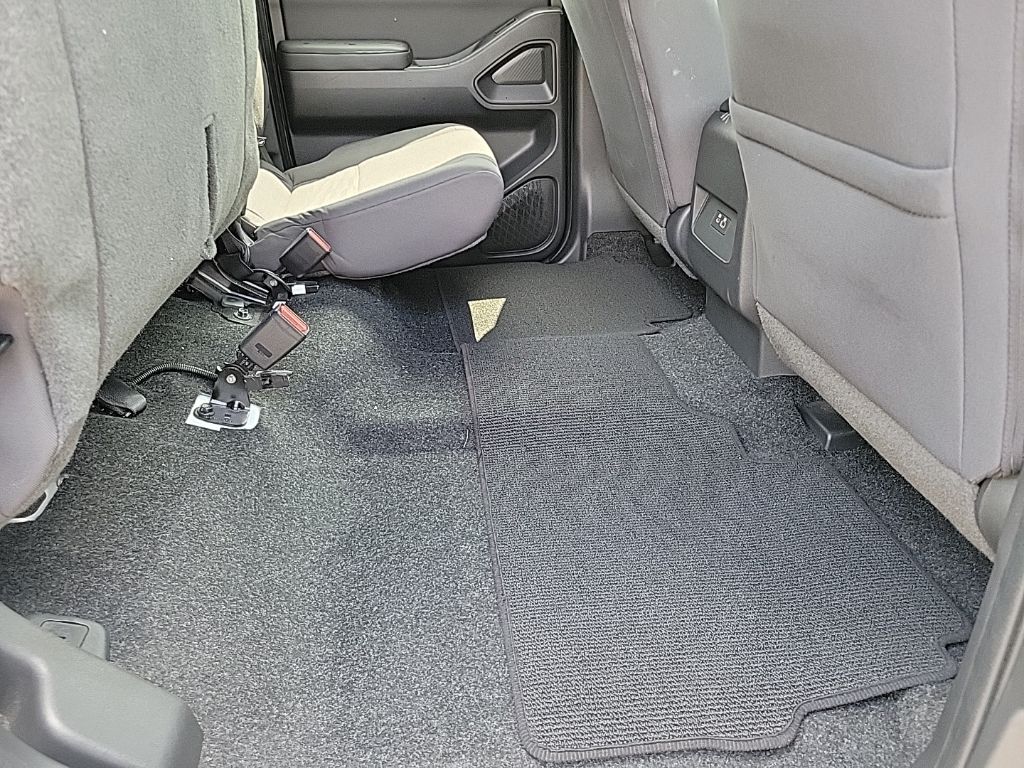 Thumbnail: 2023 Nissan Frontier - 17