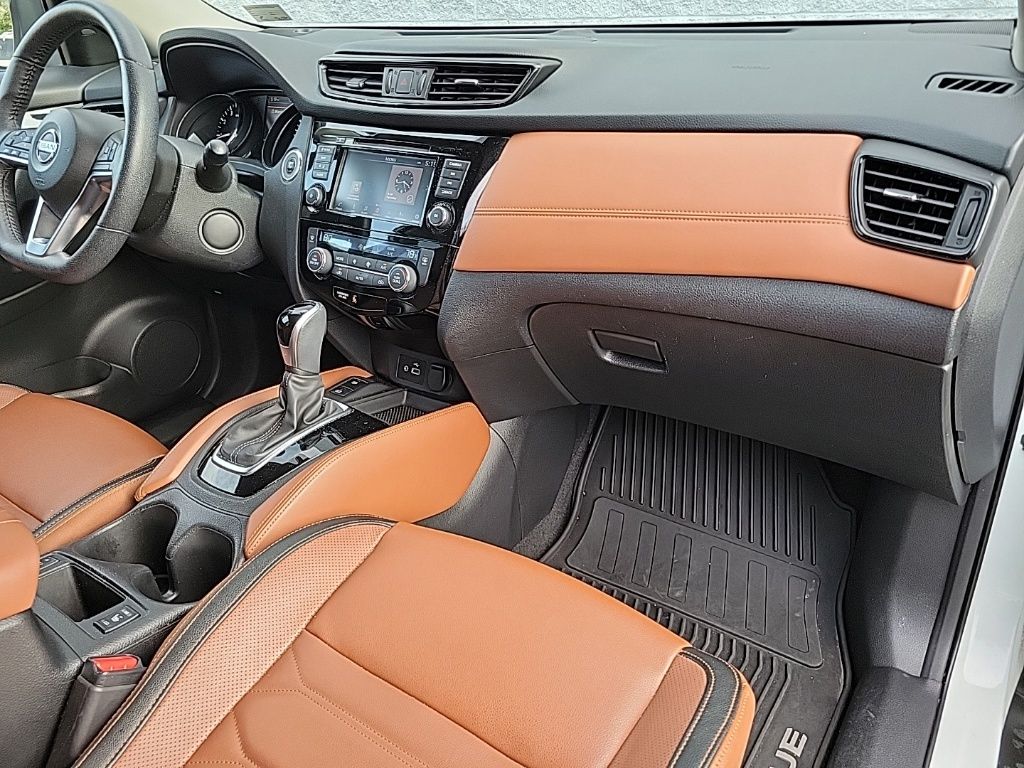 Thumbnail: 2019 Nissan Rogue - 11