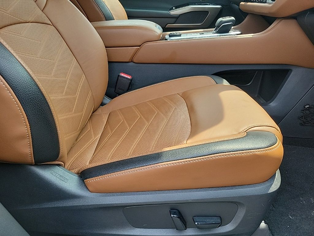 2022 Nissan Pathfinder Platinum 15